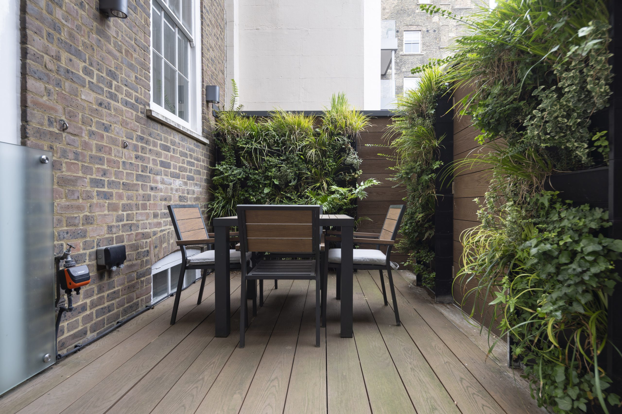 6 Henrietta Street